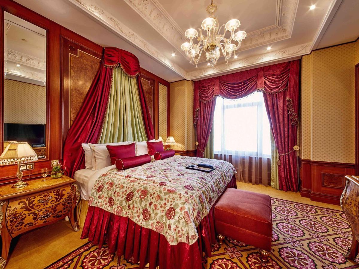 Fairmont Grand Hotel Kiev Buitenkant foto