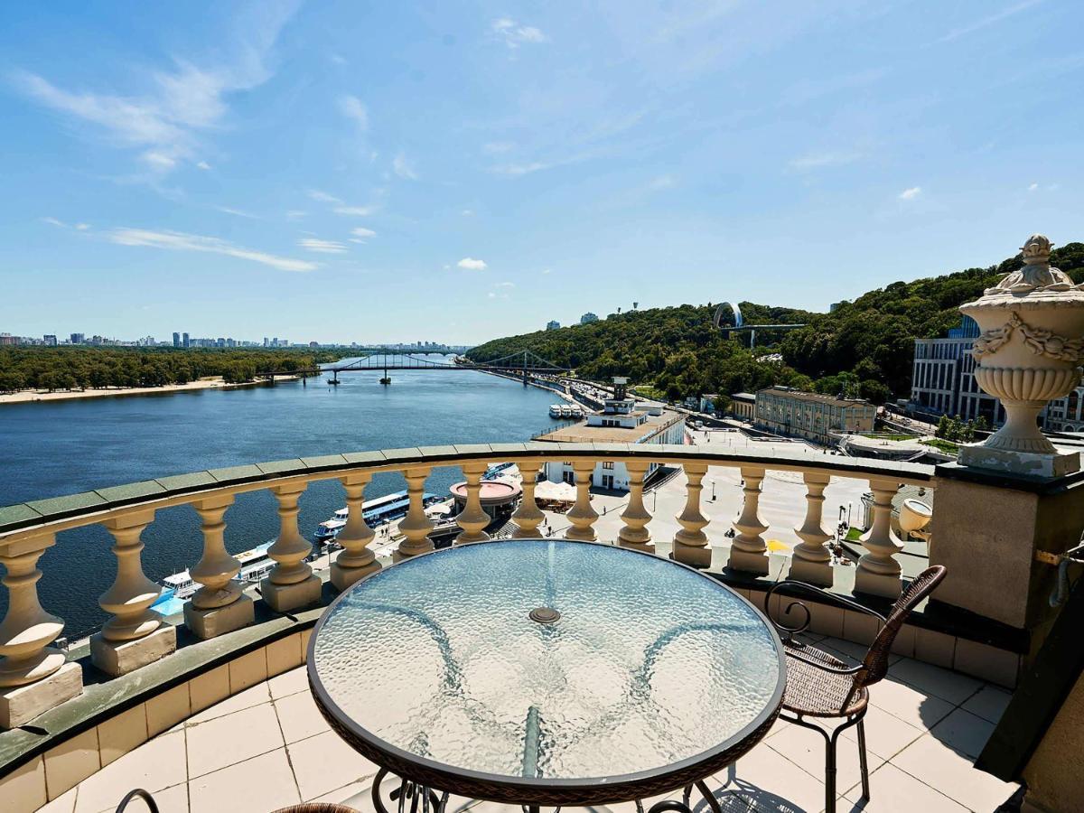Fairmont Grand Hotel Kiev Buitenkant foto