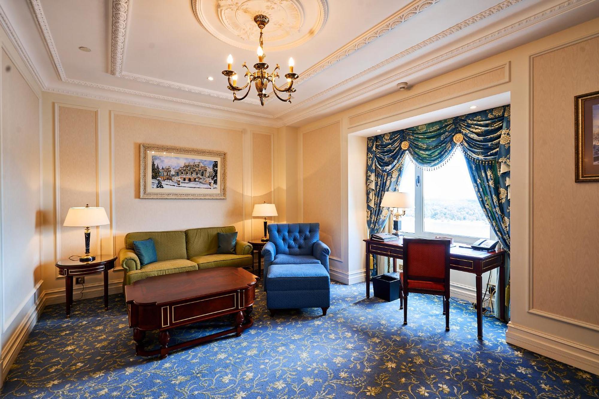 Fairmont Grand Hotel Kiev Buitenkant foto